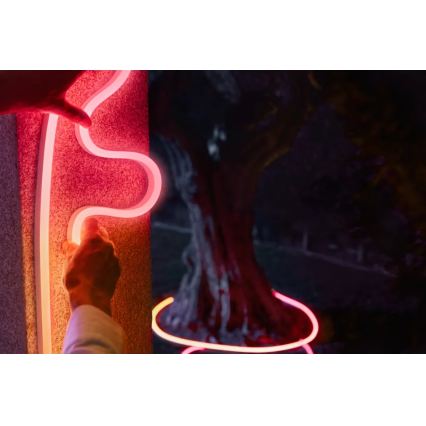 Philips - RGBW LED dimbare buitenstrip Hue NEON 5m LED/30W/230V 2200-6500K IP67 + bewegingssensor