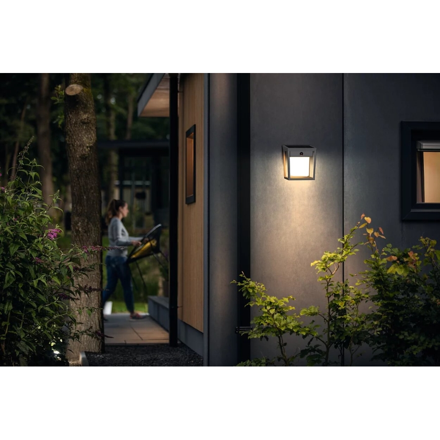 Philips - LED Solar Wandlamp met bewegings- en schemersensor BLAISE LED/1,5W/3,7V 2600 mAh 3000K IP44