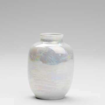Porselein vaas 12,5x9 cm parelmoer wit