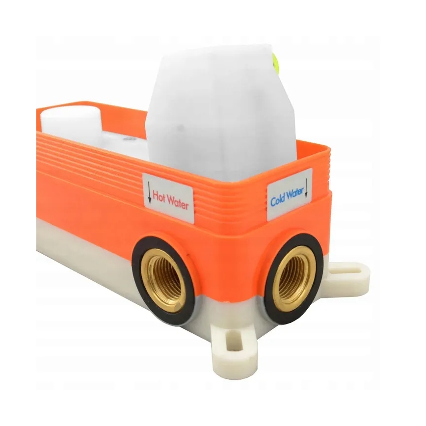 REA-B7503 - Badset met inbouwmengkraan LUNGO, geborsteld goud
