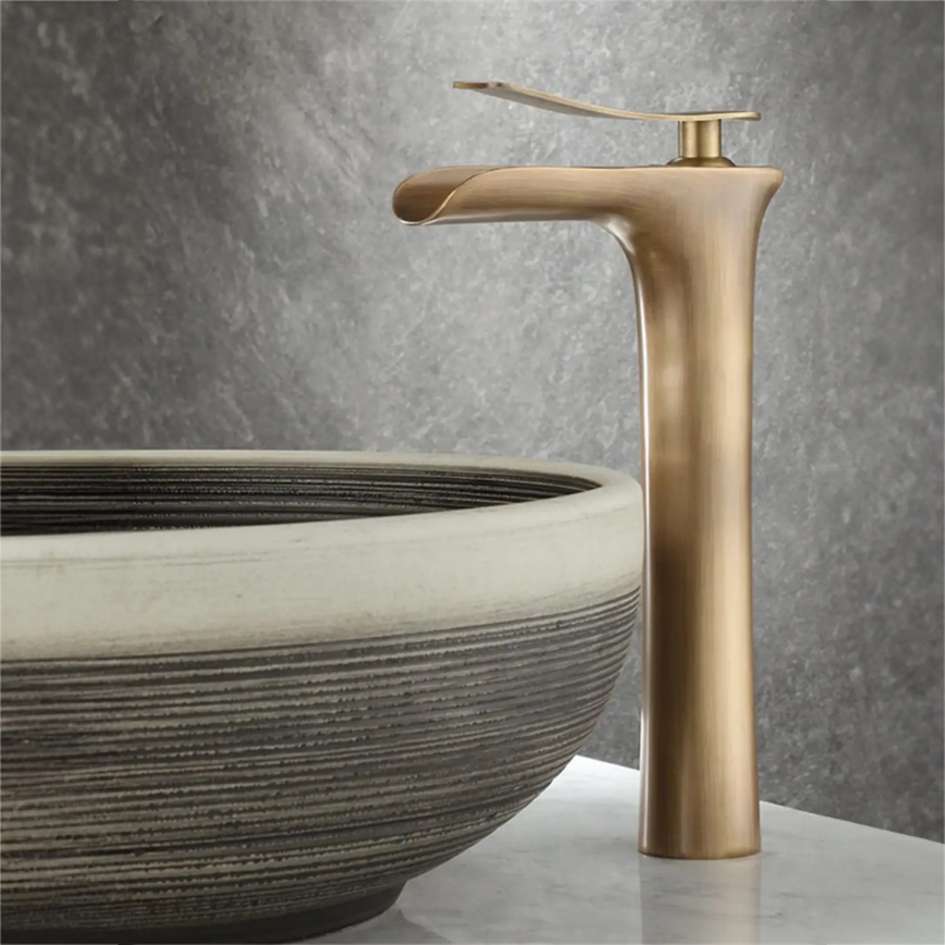 REA-B8120 - Wastafelmengkraan LAGUNA 30 cm geborsteld goud