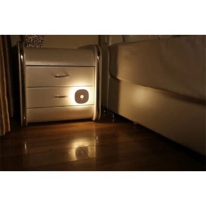 LED Nachtlamp met sensor LED/0,45W/3xAAA 3000K wit