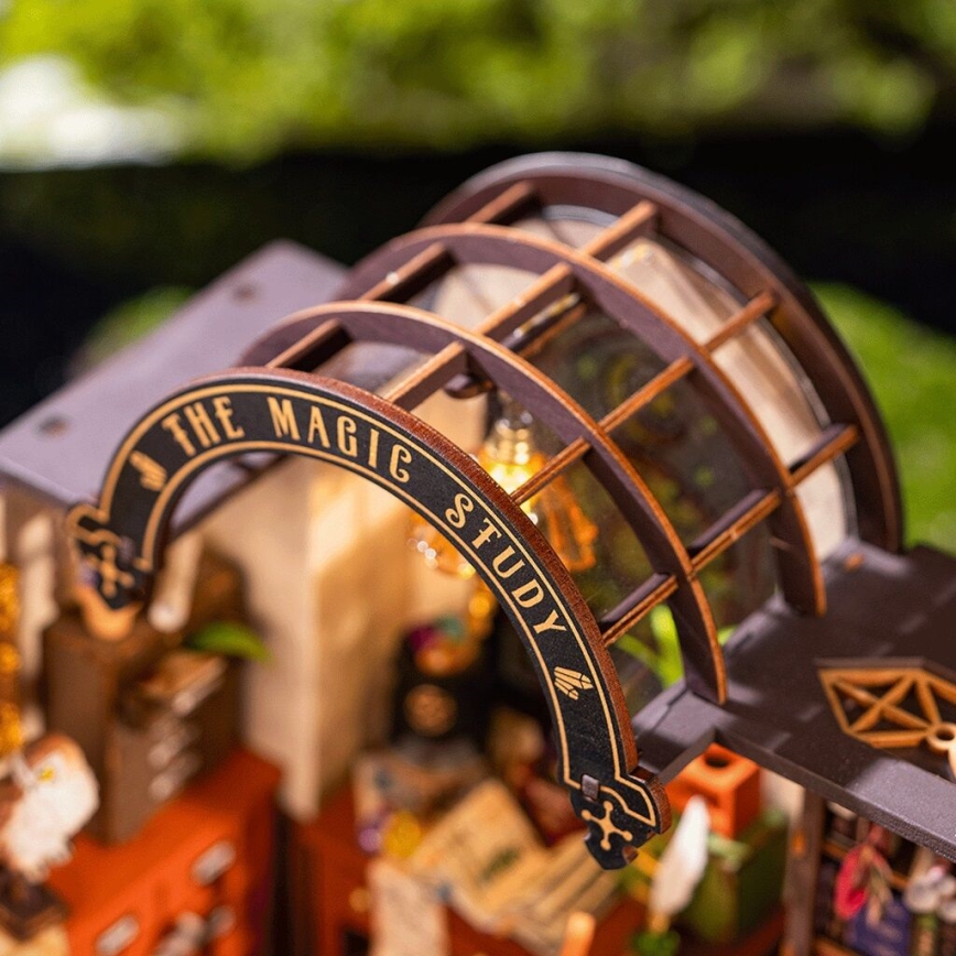 RoboTime - Miniatuur huis Tovenaarsstudie 2xAAA