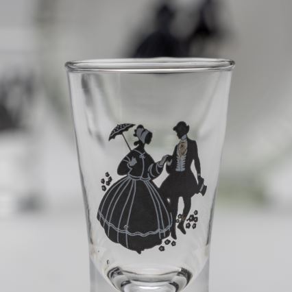 Set 1x glazen fles en 2x shotglas doorzichtig met een dansmotief