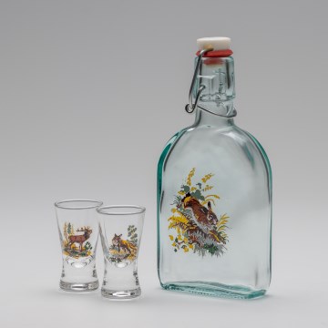 Set 1x glazen fles en 2x shotglas doorzichtig met een hazenmotief