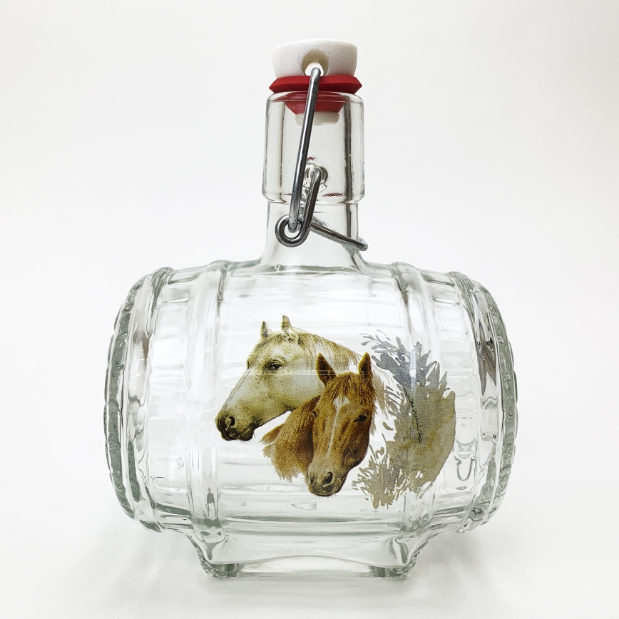 Set 1x glas bottle in tonvorm en 2x shotglas doorzichtig met paardenmotief