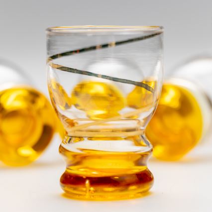 Set 6x shotglas doorzichtig geel
