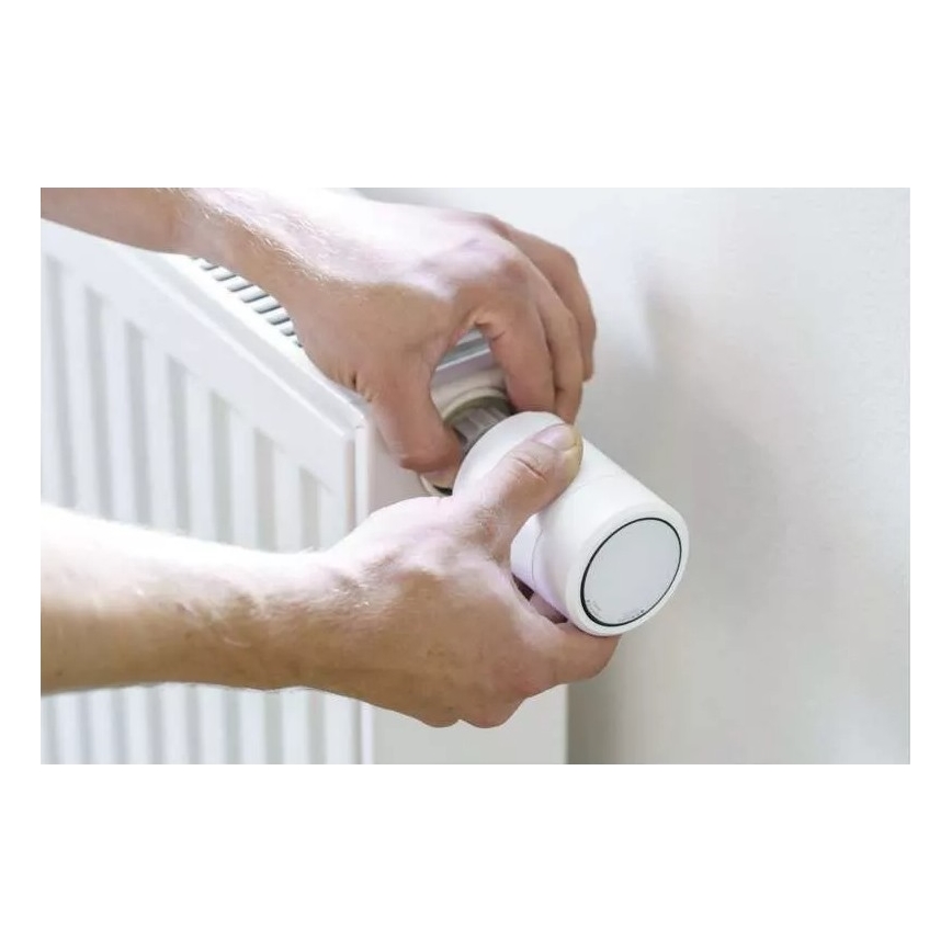 Smart thermostatische kop met LCD scherm GoSmart M30x1,5 2xAA/1,5V Tuya
