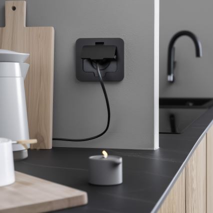 Buiten inbouw vloer stopcontact IP55 zwart rechthoekig