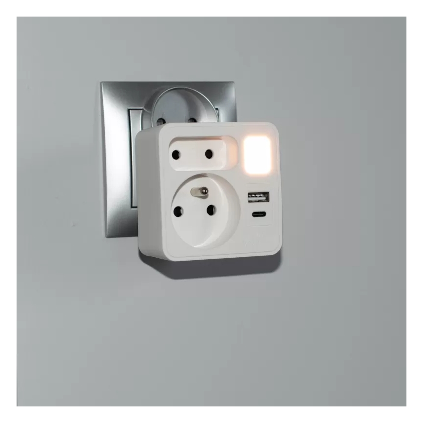 Stekkeradapter met 2 stopcontacten + USB-C + USB-A met geïntegreerde LED-verlichting LED/0,5W/230V 3000K