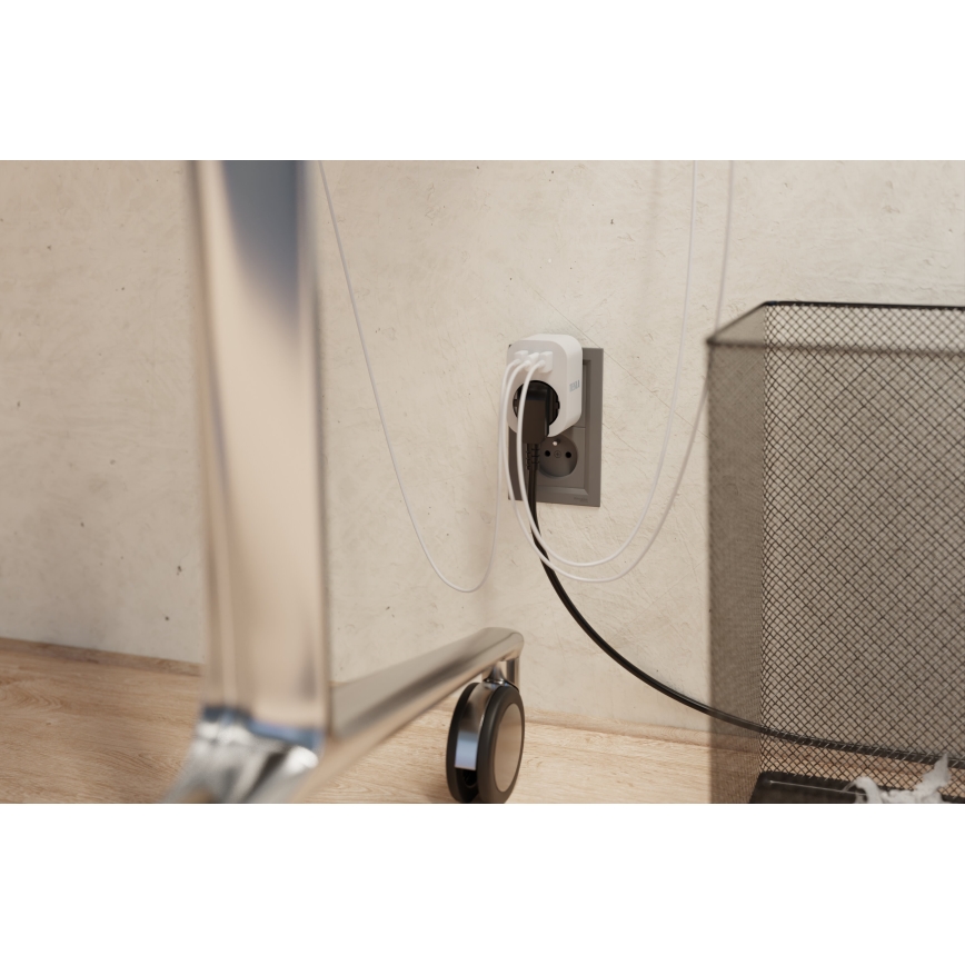 TESLA Smart - Slim stopcontact 3680W/230V/16A Type F/E 2xUSB-A + 1xUSB-C Wi-Fi