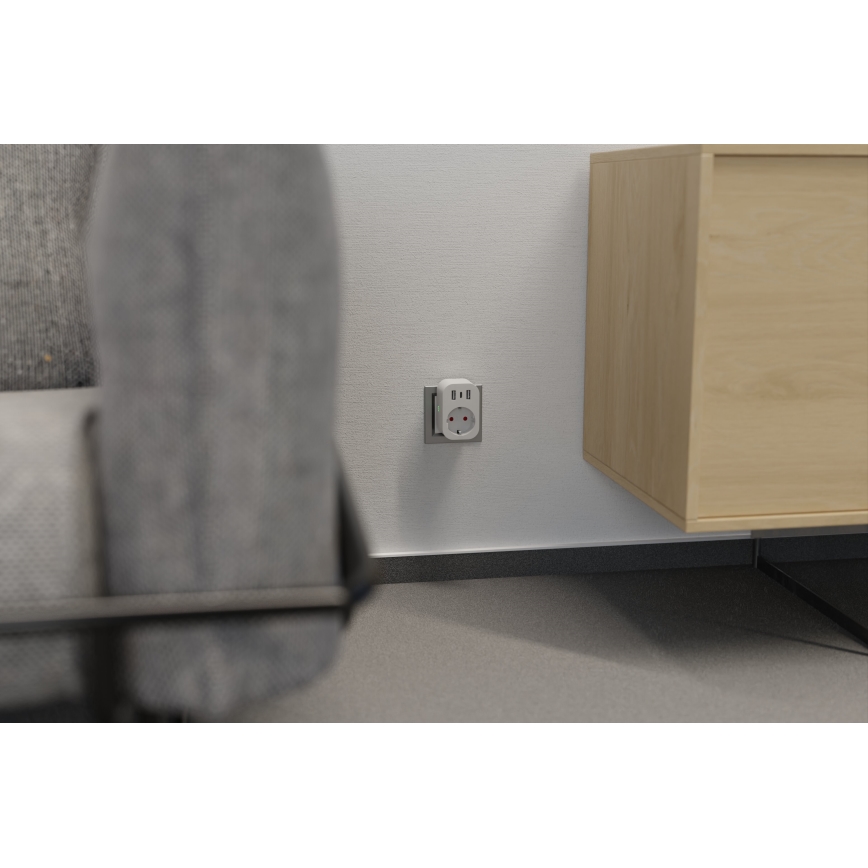 TESLA Smart - Slim stopcontact 3680W/230V/16A Type F/E 2xUSB-A + 1xUSB-C Wi-Fi