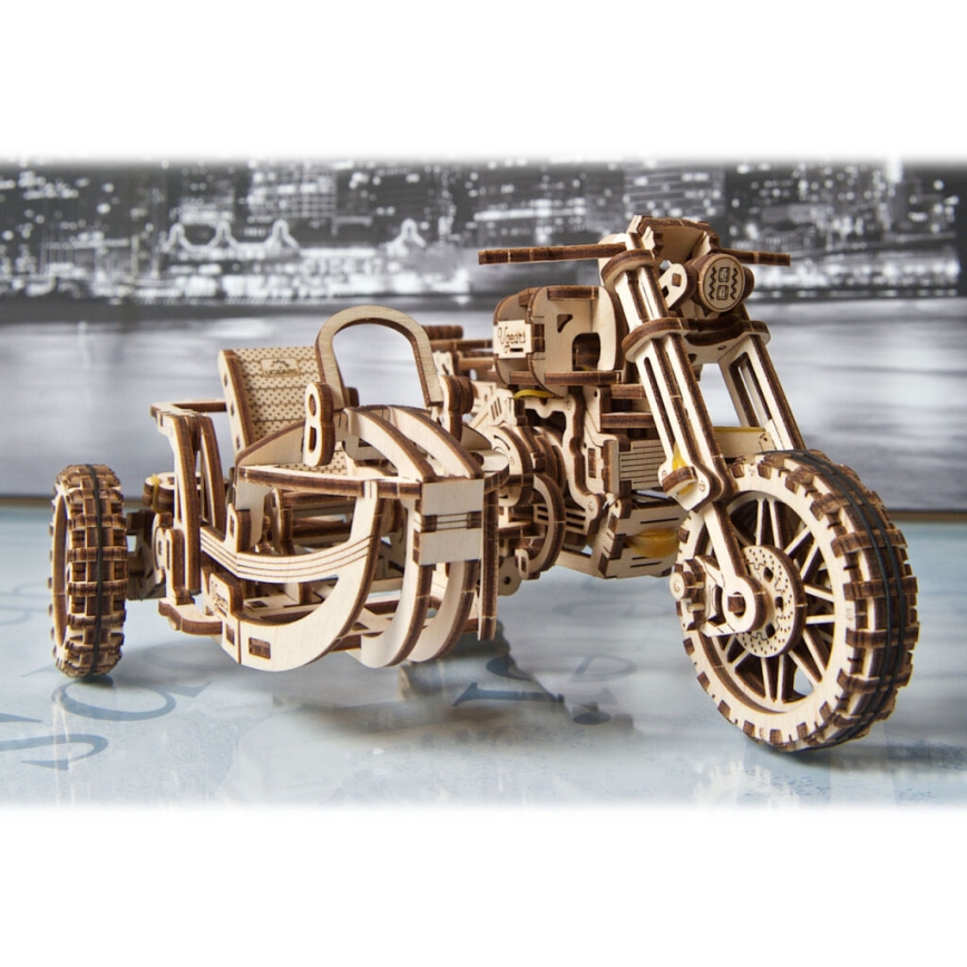 Ugears - 3D houten mechanische puzzel Scrambler-motorfiets met kar