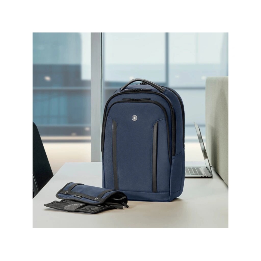 Victorinox - Laptoprugzak 15" Altmont Professional Compact 16 l donkerblauw