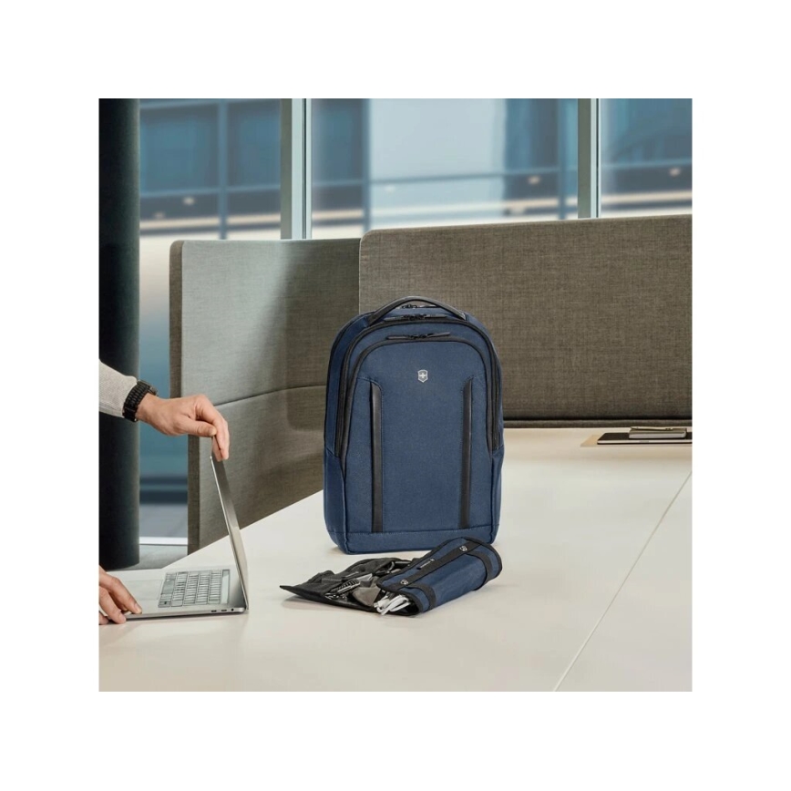 Victorinox - Laptoprugzak 15" Altmont Professional Compact 16 l donkerblauw