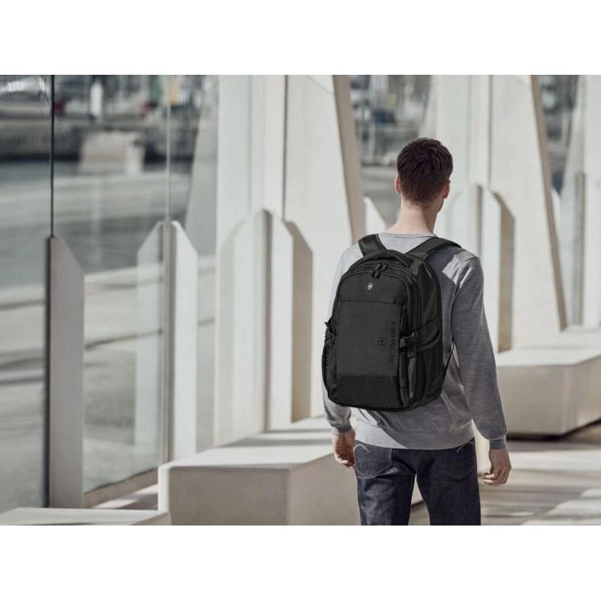 Victorinox - Laptoprugzak 16" Deluxe Vx Sport EVO 32 l zwart