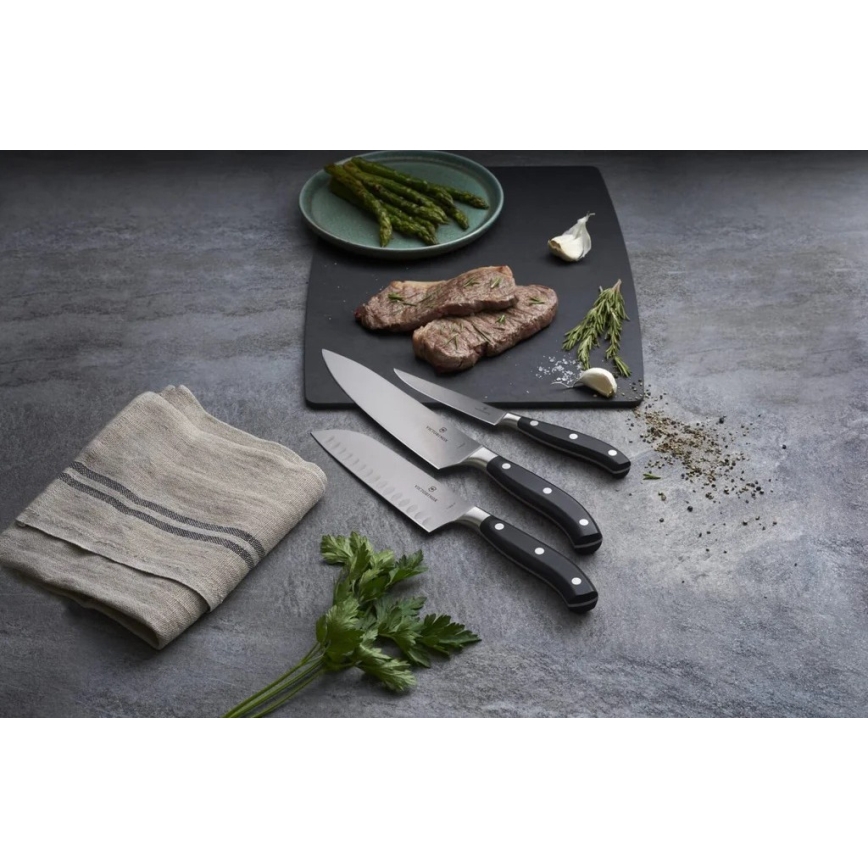 Victorinox - Santokumes GRAND MAITRE 17 cm zwart