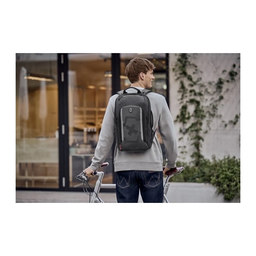 Victorinox - Uitbreidbare rugzak Touring 2.0 Traveler 33 l zwart