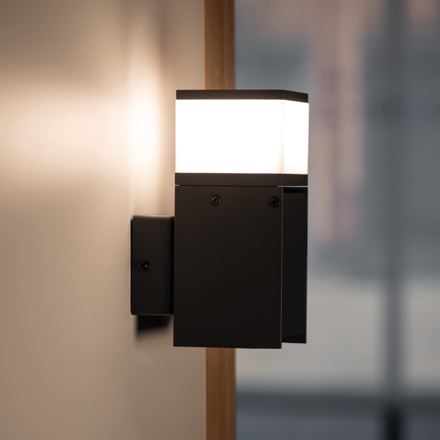 Wandlamp voor buiten DASTEN 1xG9/11W/230V IP44 zwart