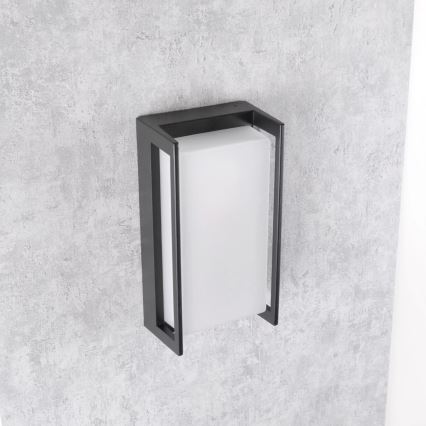 Wandlamp voor buiten KOBE 1xE27/12W/230V IP54