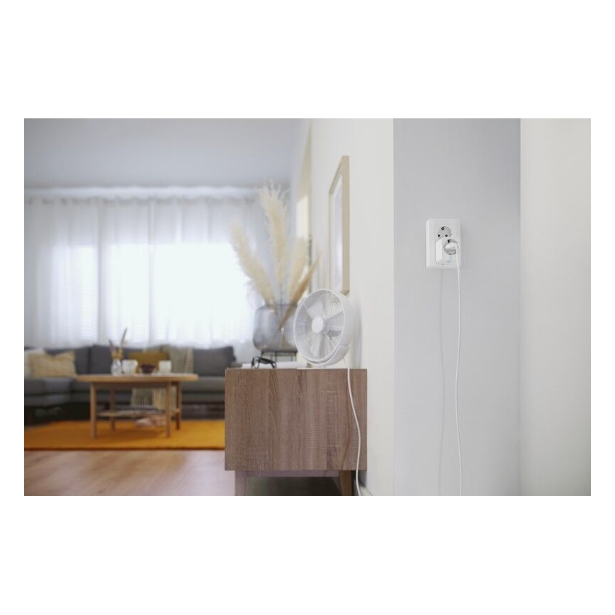 WiZ - Slim Stopcontact E 2300W + stroommeter Wi-Fi