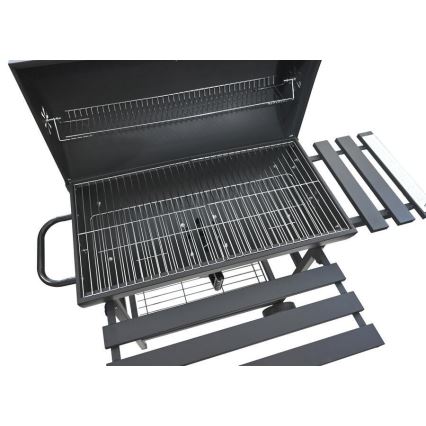 Zwarte houtskoolbarbecue