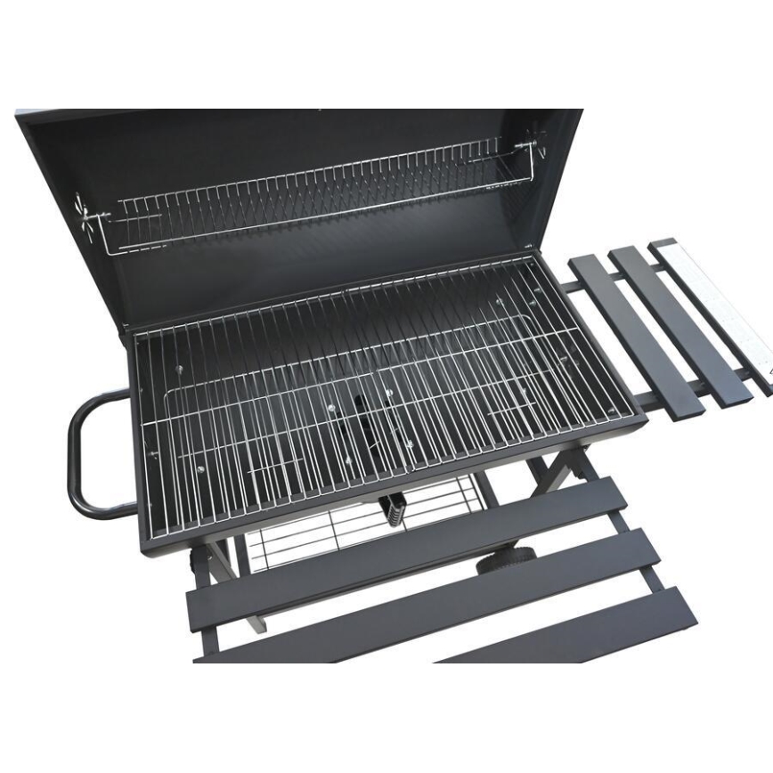 Zwarte houtskoolbarbecue
